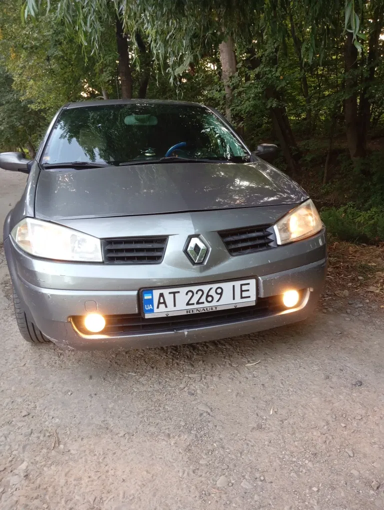 Фото 2004 Renault 4