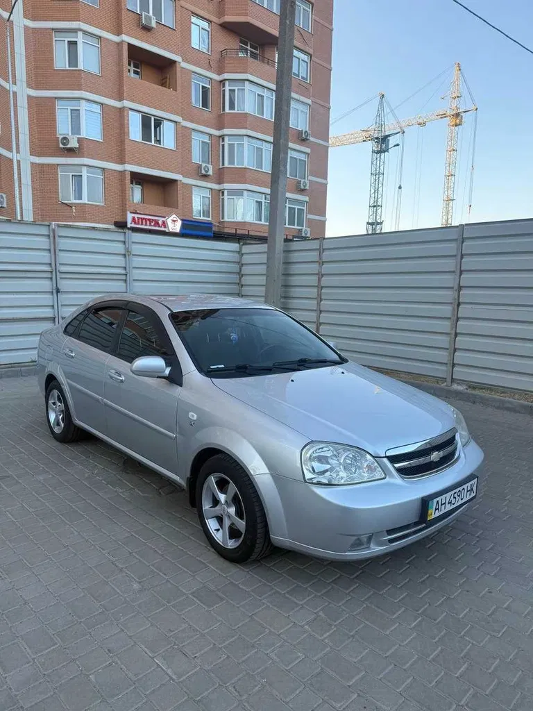 Фото 2011 Chevrolet Lacetti