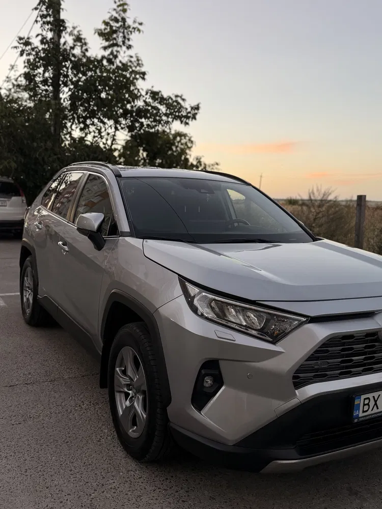 Фото 2024 Toyota RAV 4