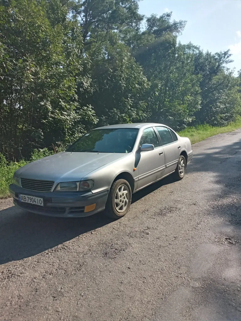 Фото 1996 Nissan Maxima
