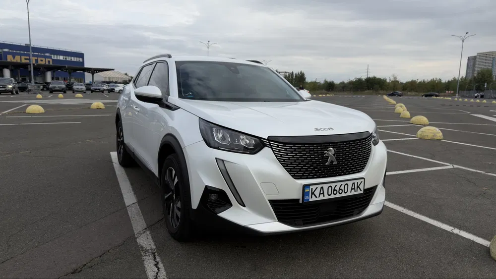 Фото 2021 Peugeot 2008