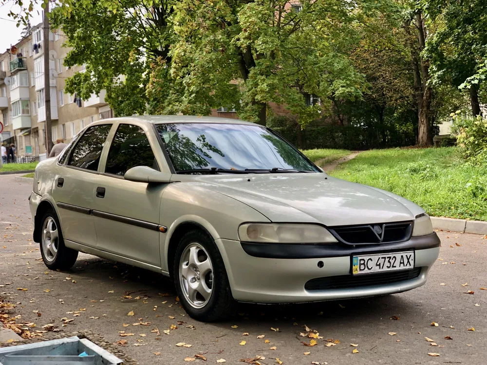 Фото 1996 Opel Vectra