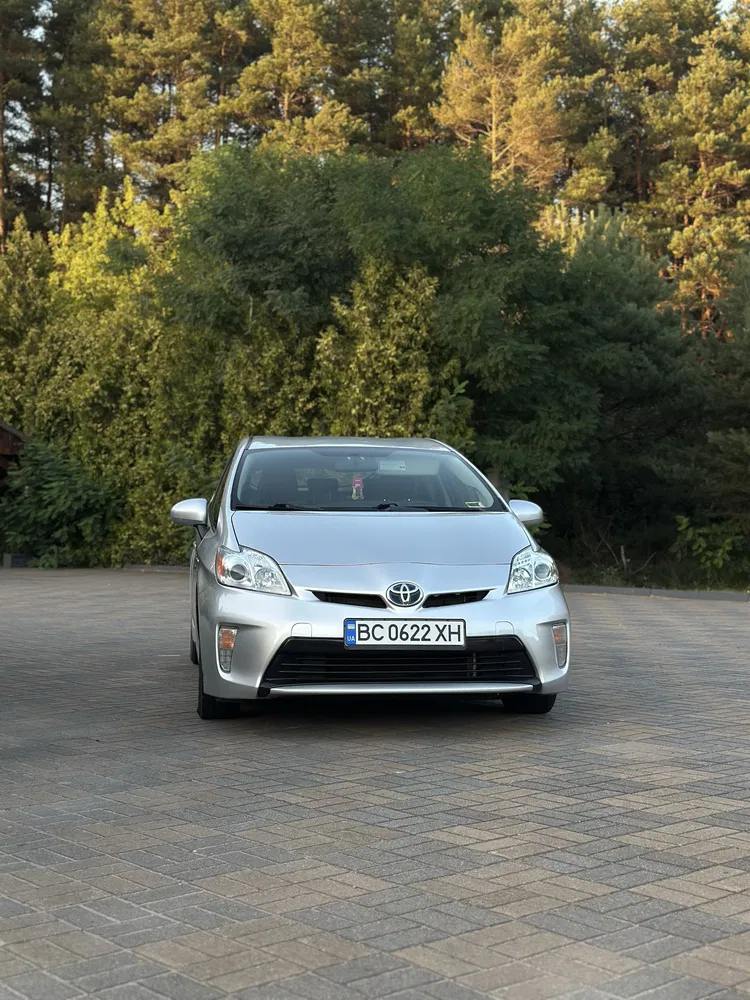Фото 2013 Toyota Prius