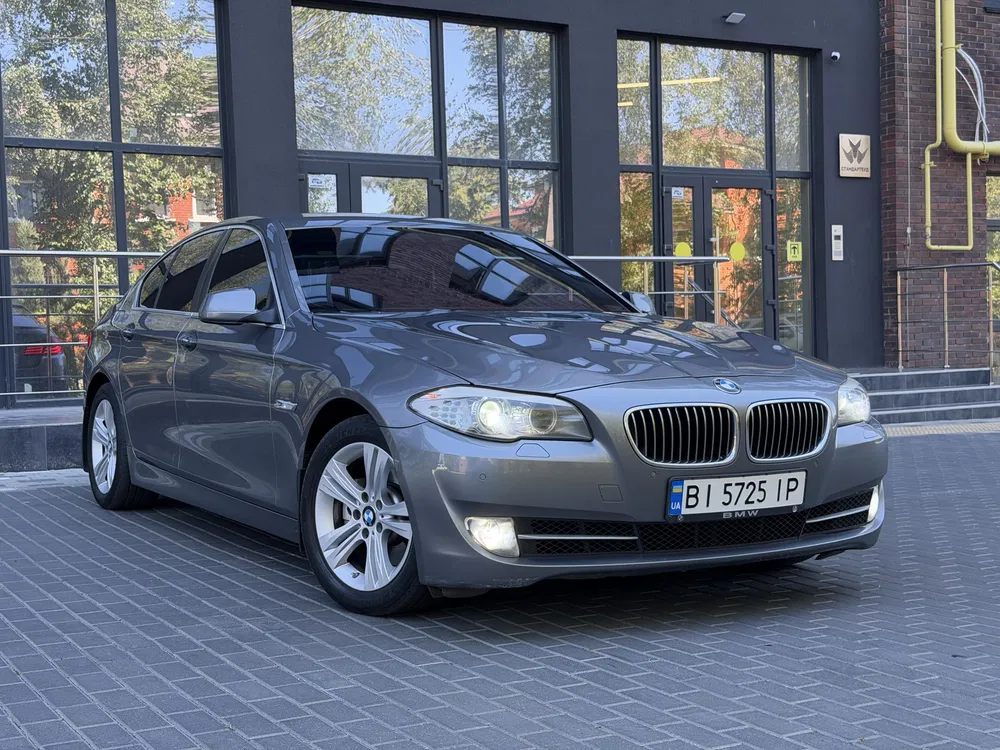 Фото 2012 BMW 5 серія