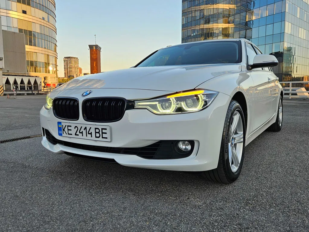 Фото 2013 BMW 3 серія