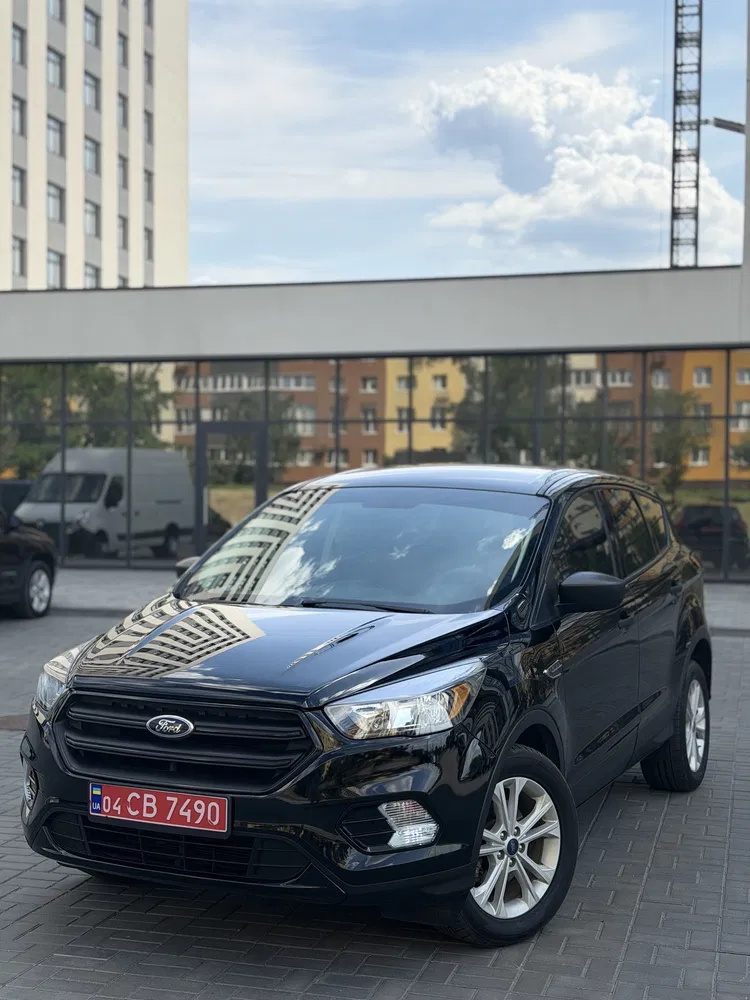Фото 2019 Ford Escape
