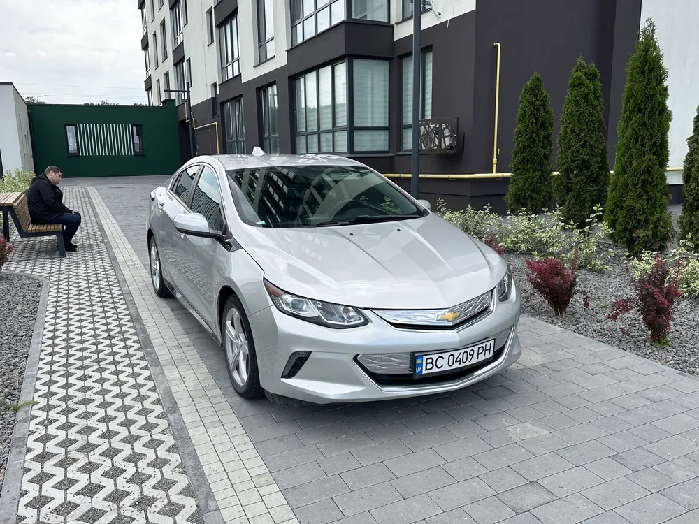 Фото 2016 Chevrolet Volt