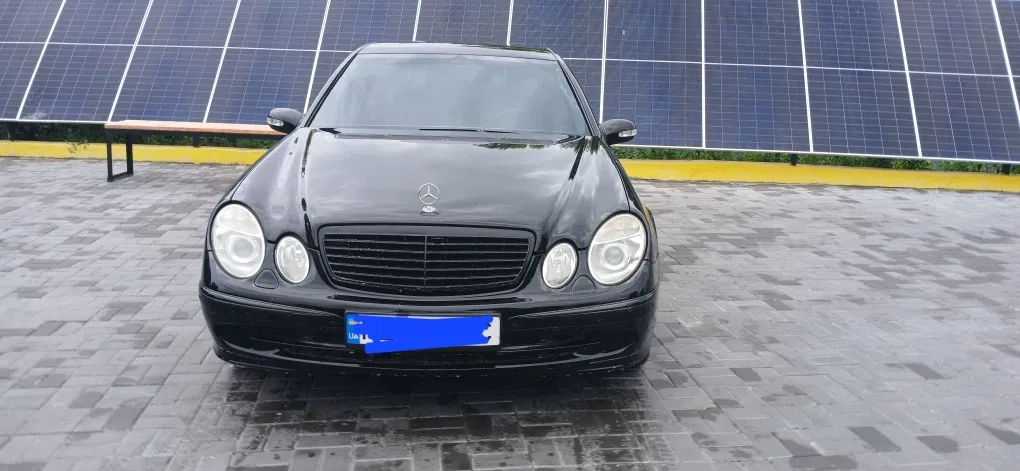 Фото 2004 Mercedes-Benz E серия