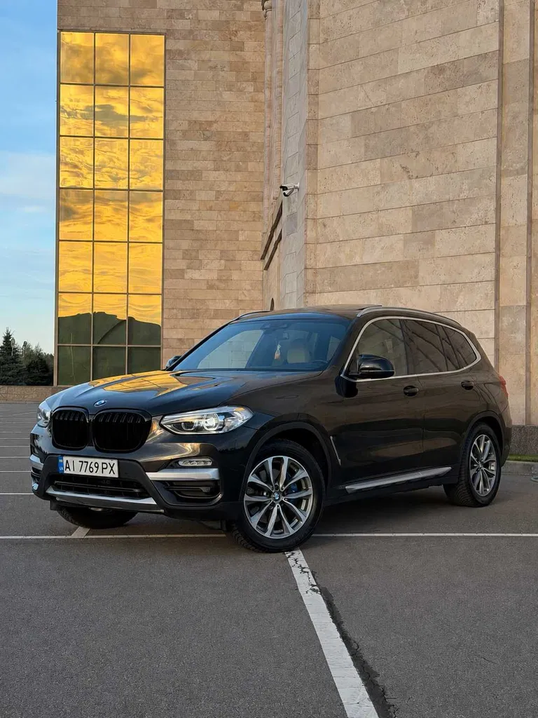 Фото 2018 BMW X3