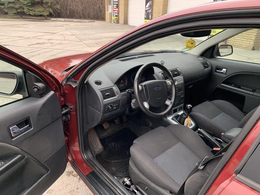 Фото 2005 Ford Mondeo