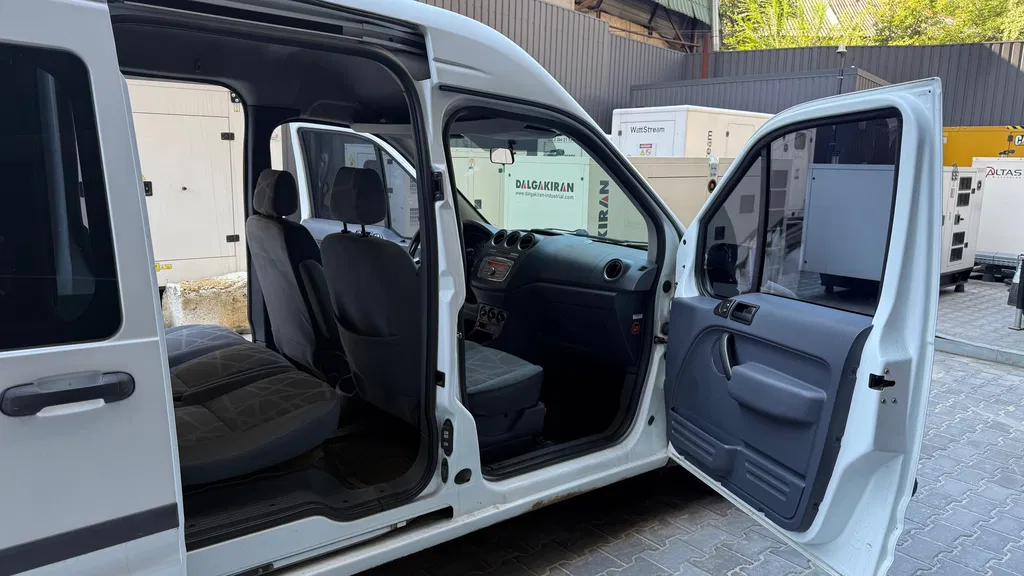 Фото 2011 Ford Tourneo Connect
