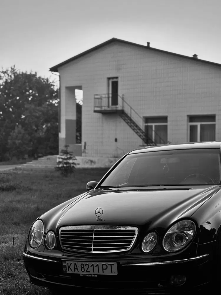Фото 2004 Mercedes-Benz E серия