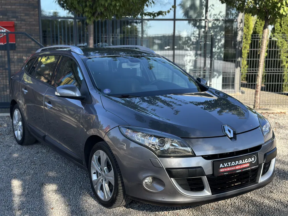Фото 2009 Renault Megane