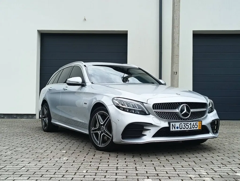 Фото 2020 Mercedes-Benz C серия