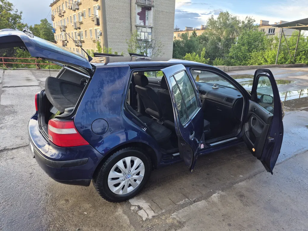 Фото 2002 Volkswagen Golf