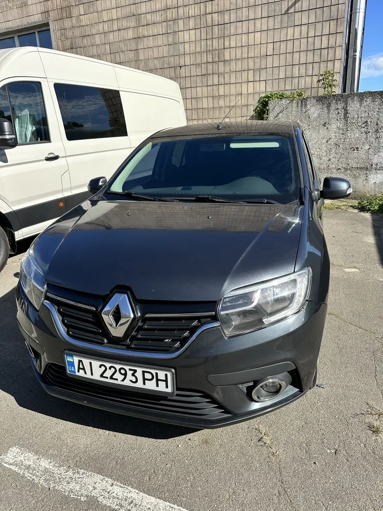 Фото 2019 Renault Logan