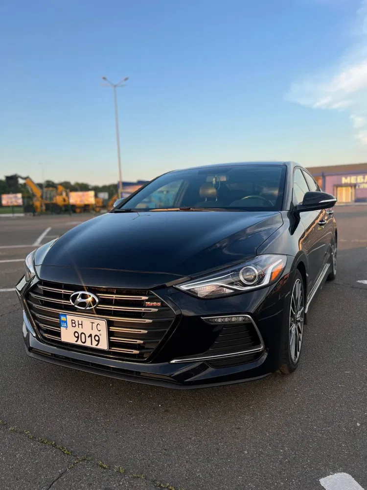Фото 2017 Hyundai Elantra