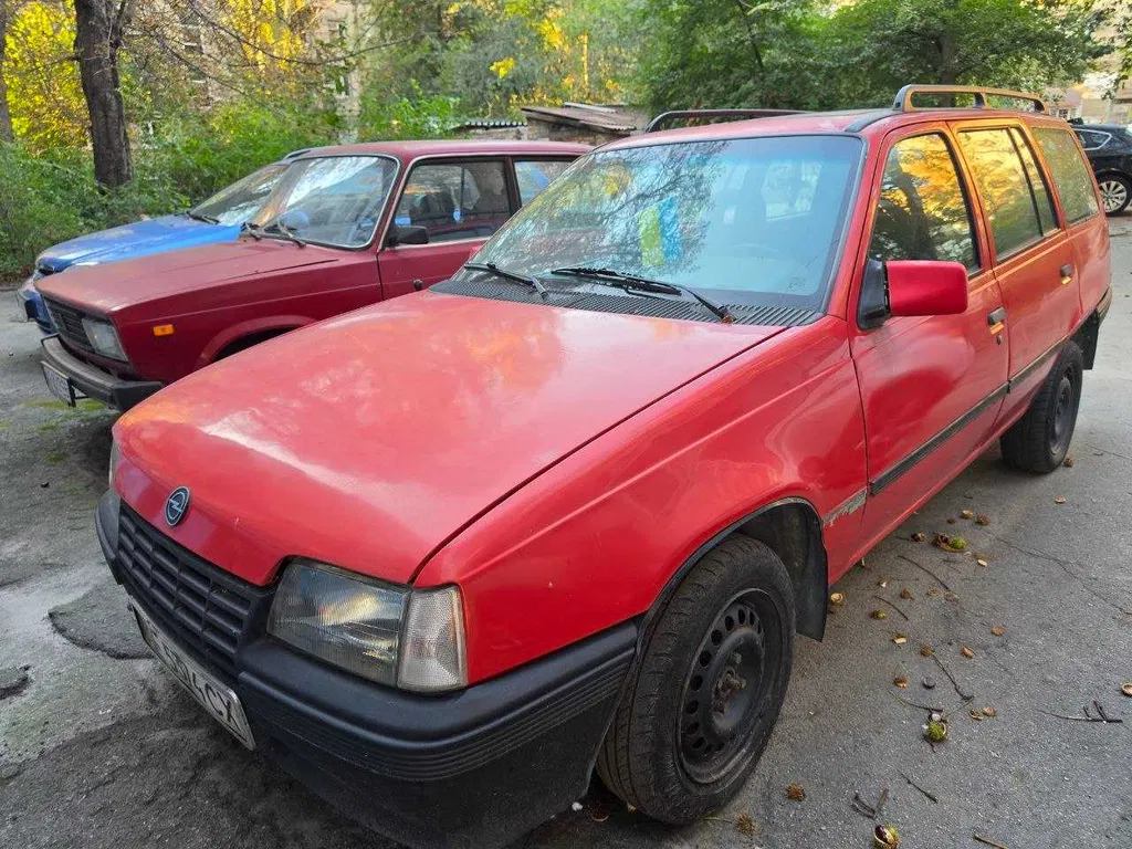 Фото 1987 Opel Kadett