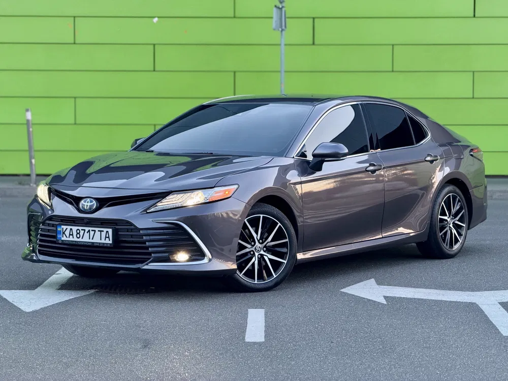 Фото 2022 Toyota Camry