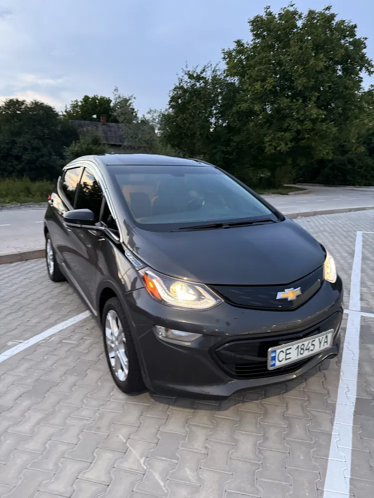 Фото 2018 Chevrolet Volt
