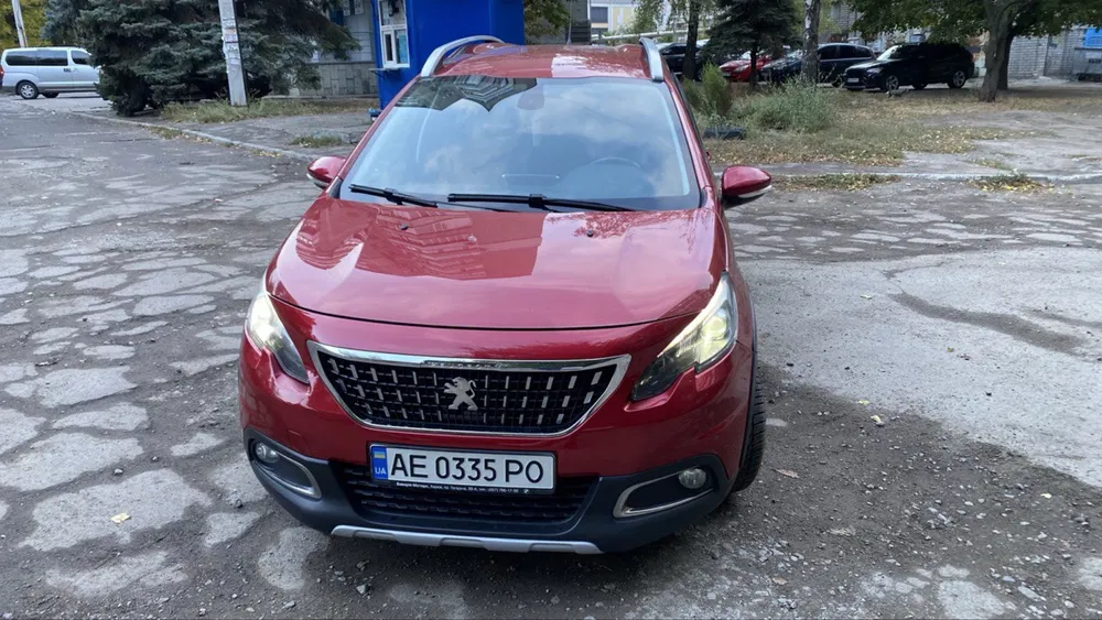 Фото 2017 Peugeot 2008