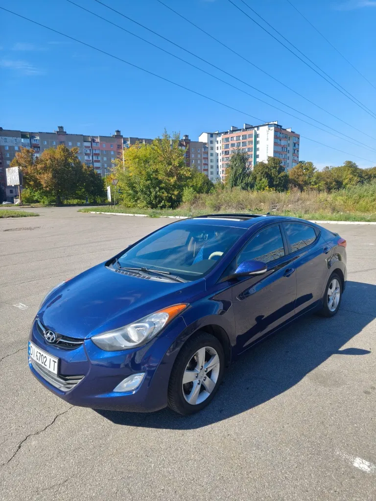 Фото 2013 Hyundai Elantra
