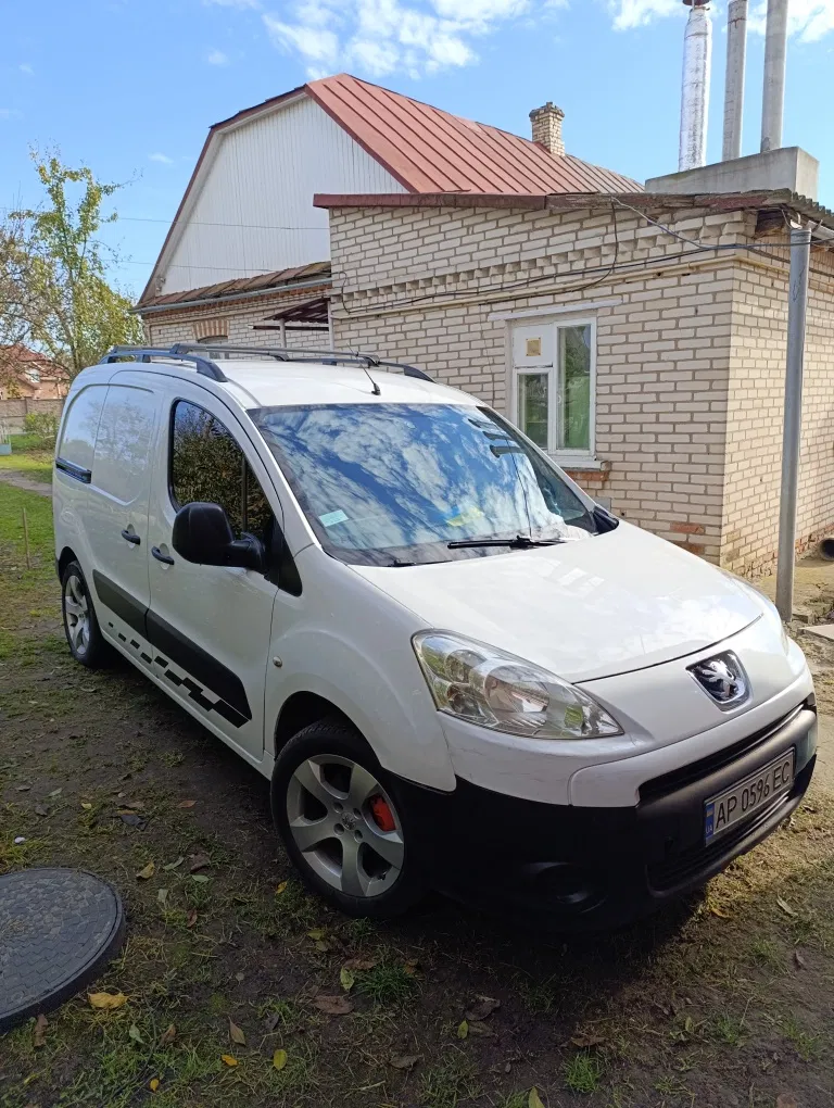Фото 2012 Peugeot Partner