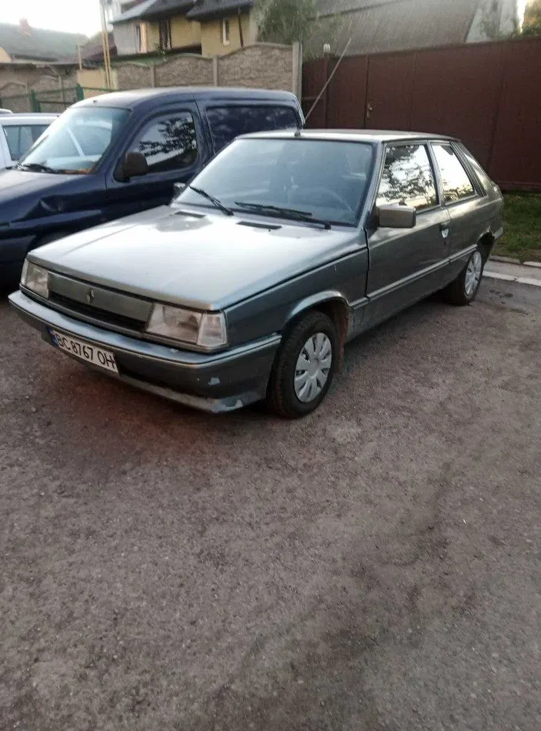 Фото 1987 Renault 11