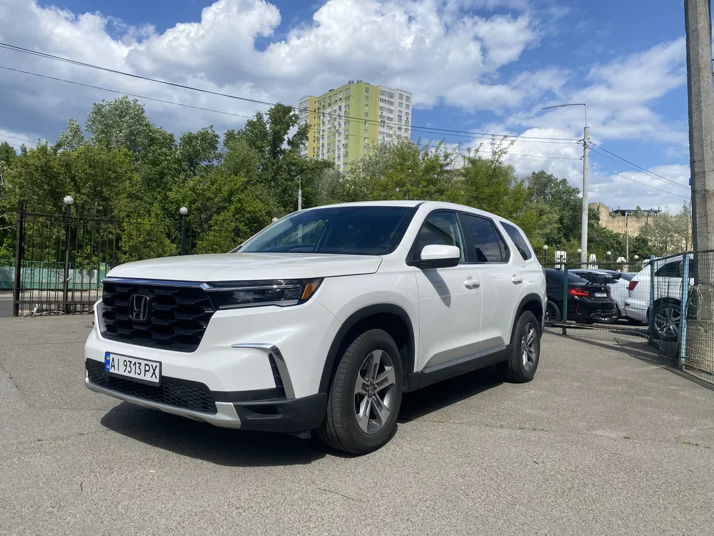 Фото 2023 Honda Pilot
