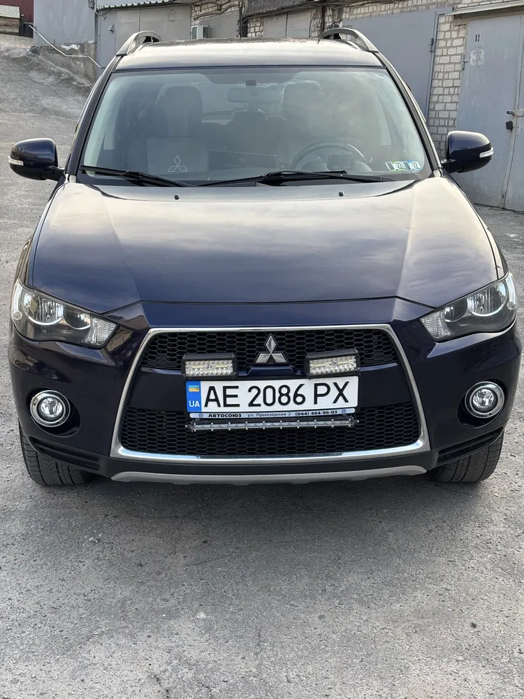 Фото 2013 Mitsubishi Outlander