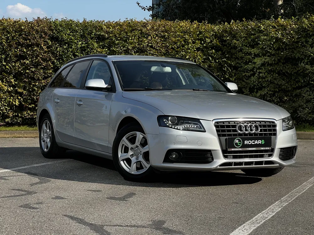 Фото 2011 Audi A4