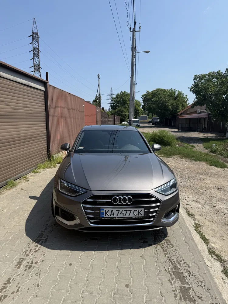 Фото 2020 Audi A4