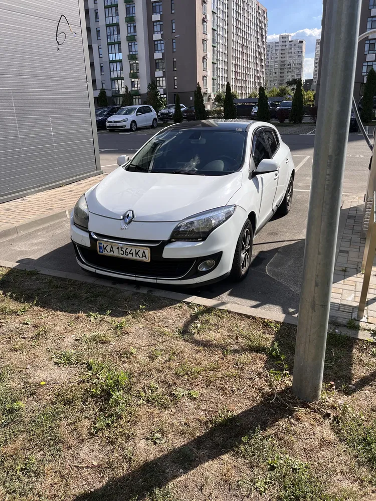 Фото 2013 Renault Megane