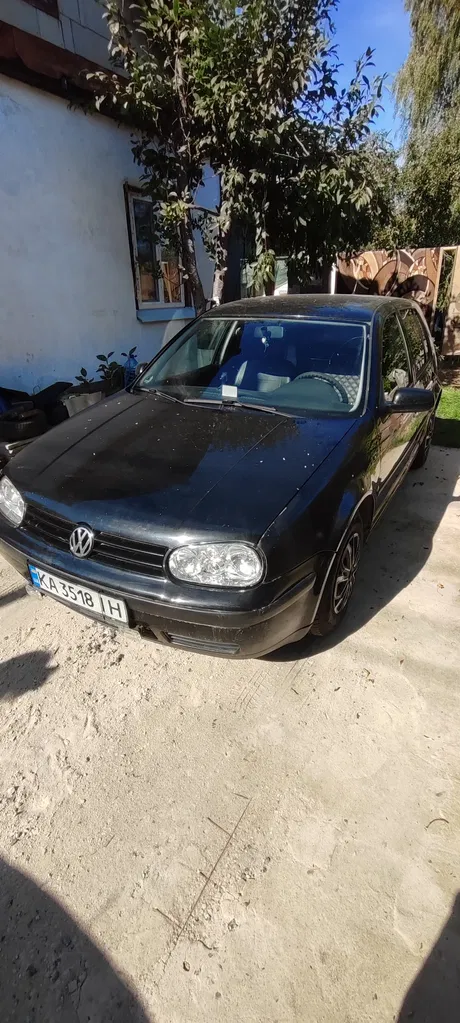 Фото 1999 Volkswagen Golf