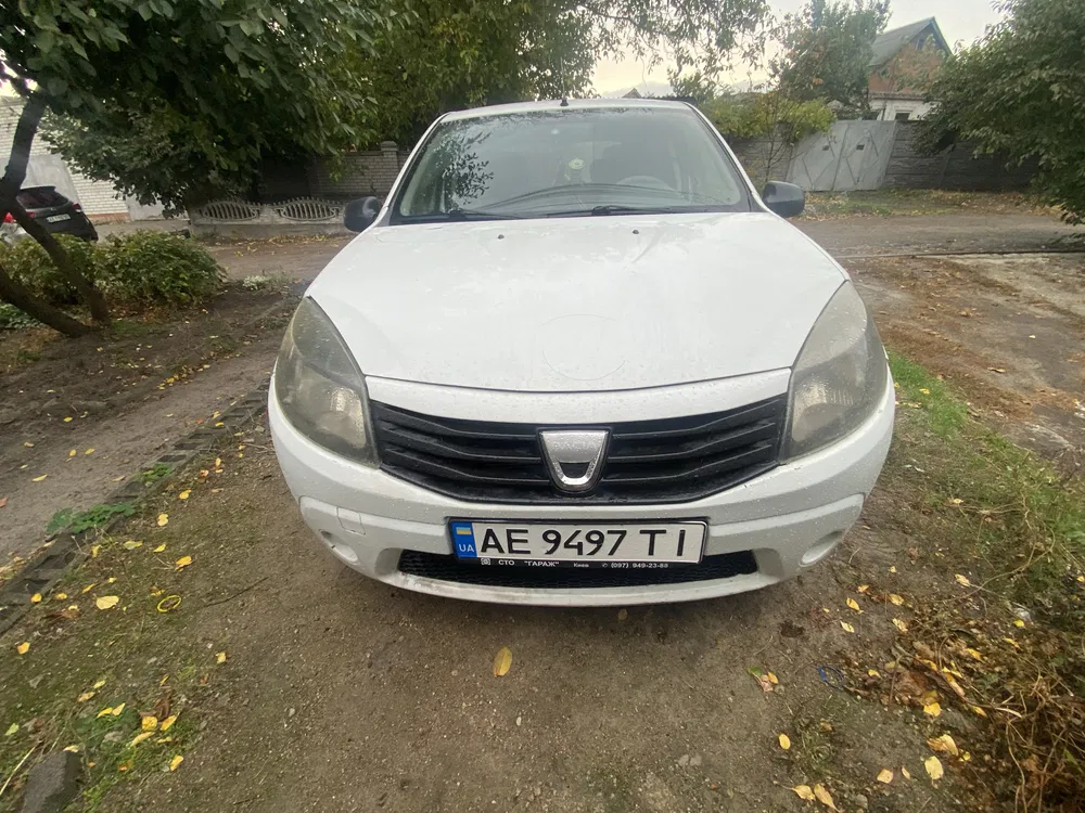 Фото 2010 Dacia Sandero