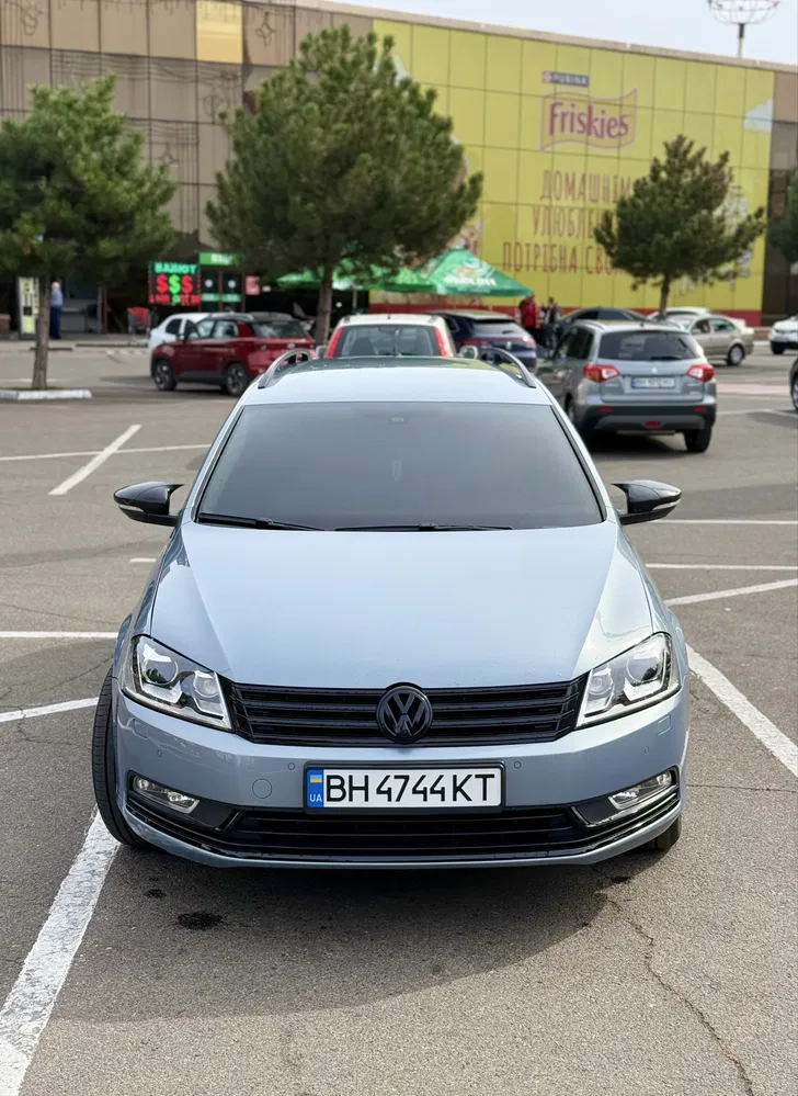 Фото 2012 Volkswagen Passat Variant