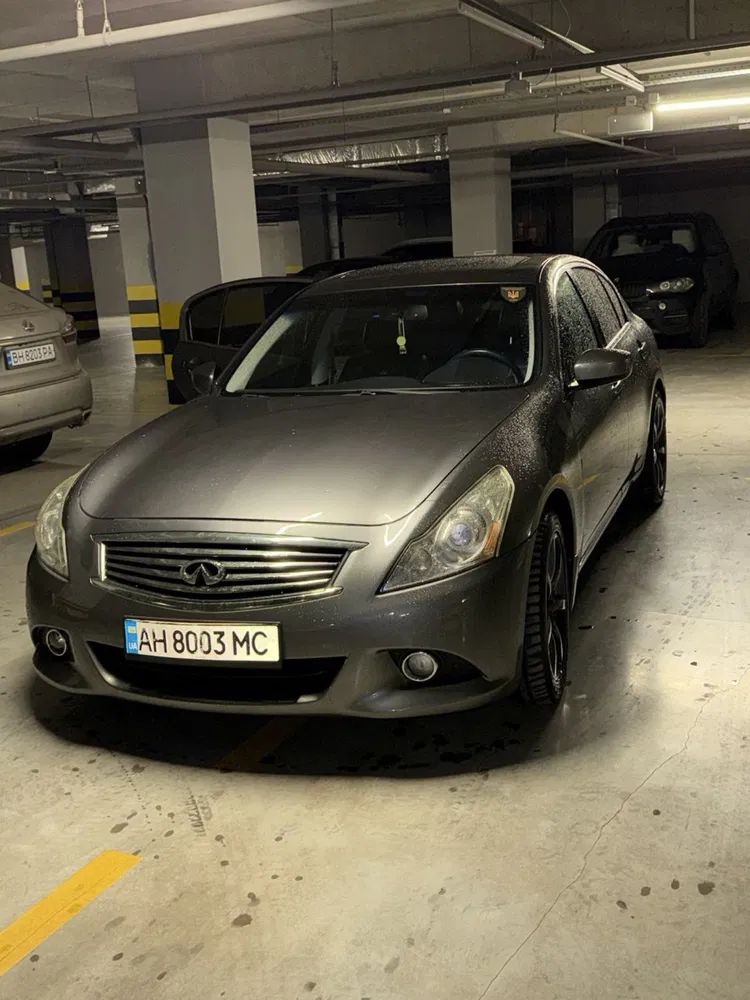 Фото 2011 Infiniti G25