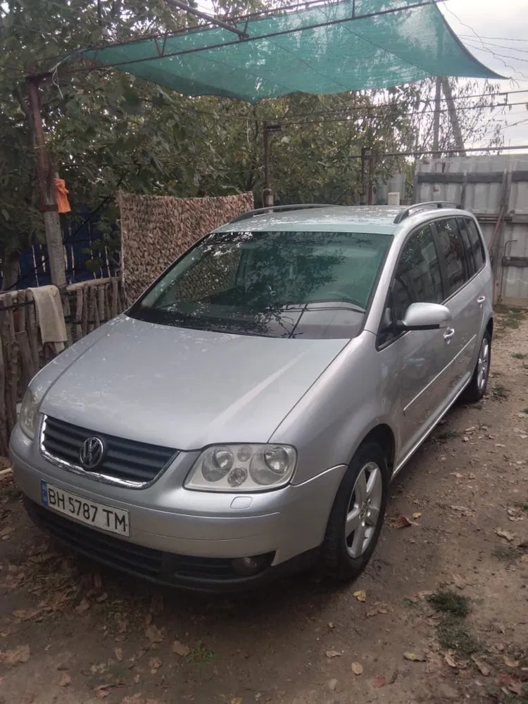 Фото 2005 Volkswagen Touran