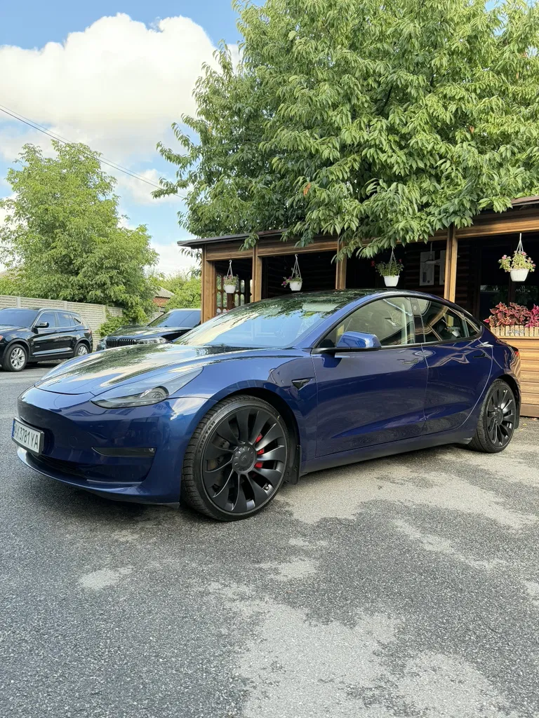 Фото 2023 Tesla Model 3