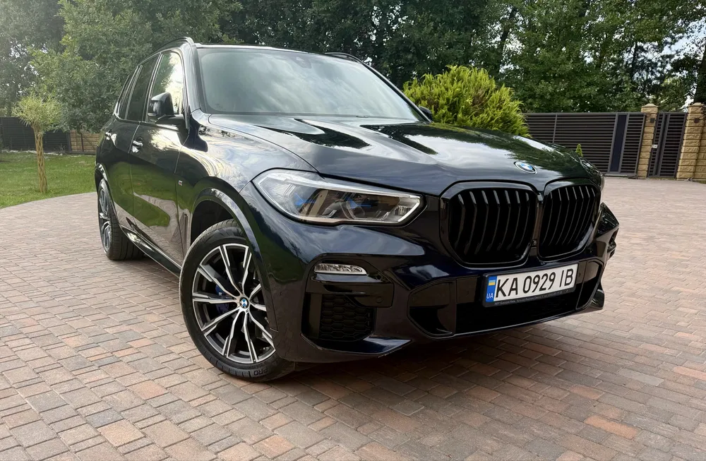 Фото 2021 BMW X5 M
