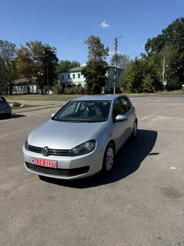 Фото 2011 Volkswagen Golf