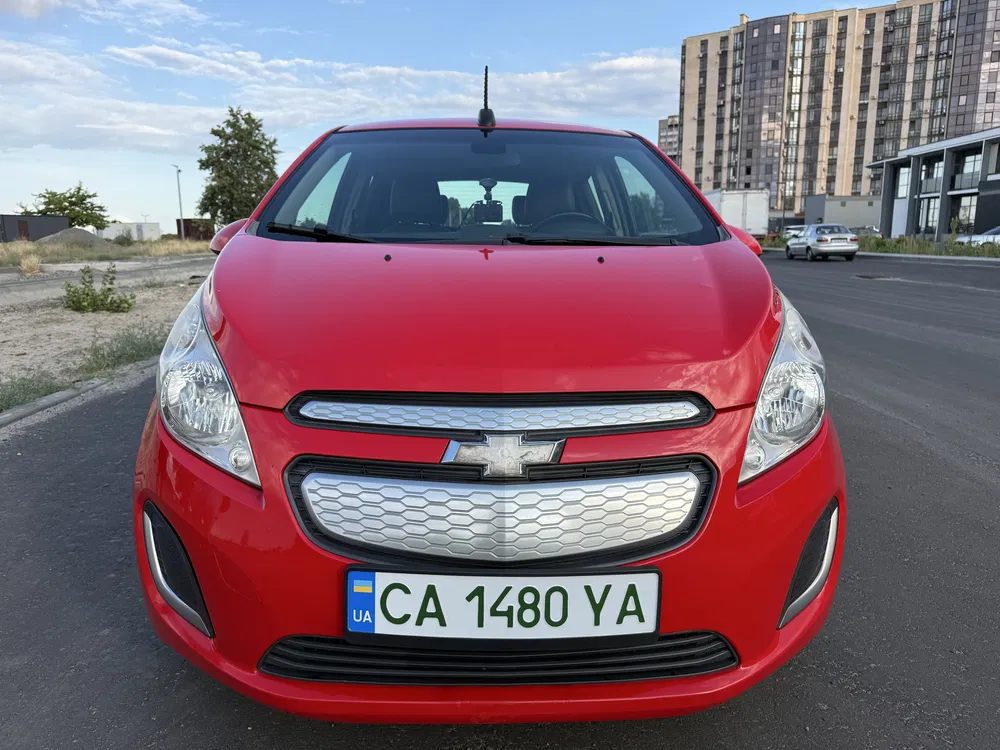 Фото 2014 Chevrolet Spark