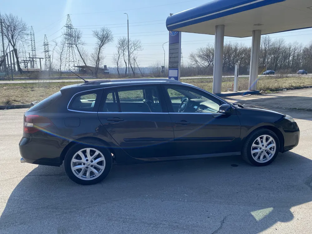 Фото 2009 Renault Laguna