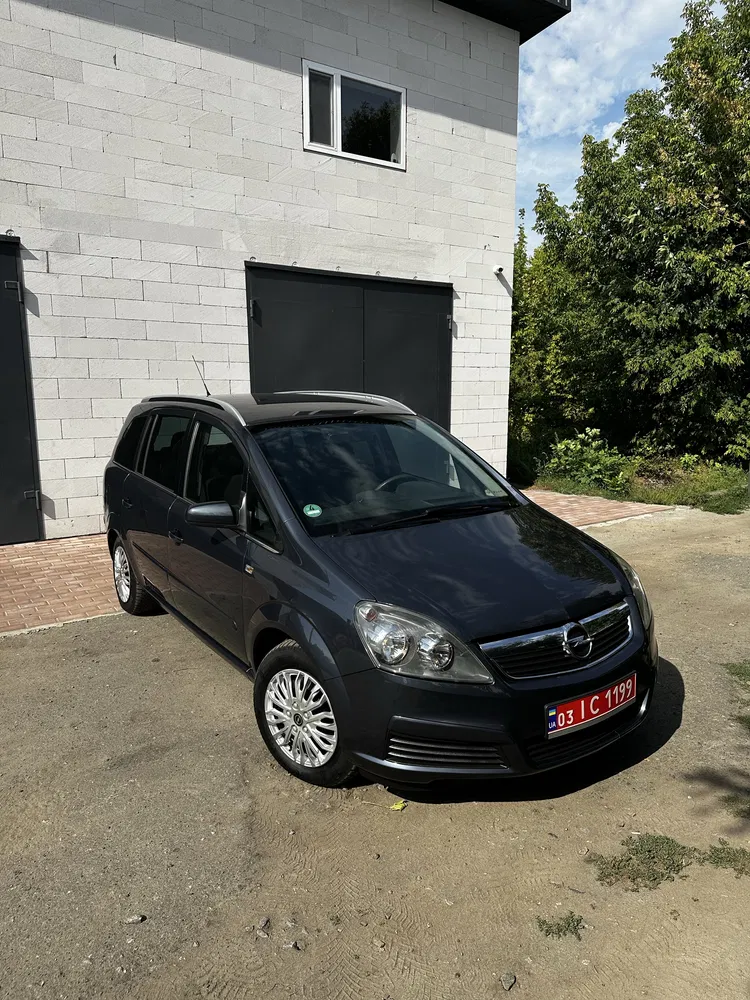 Фото 2006 Opel Zafira