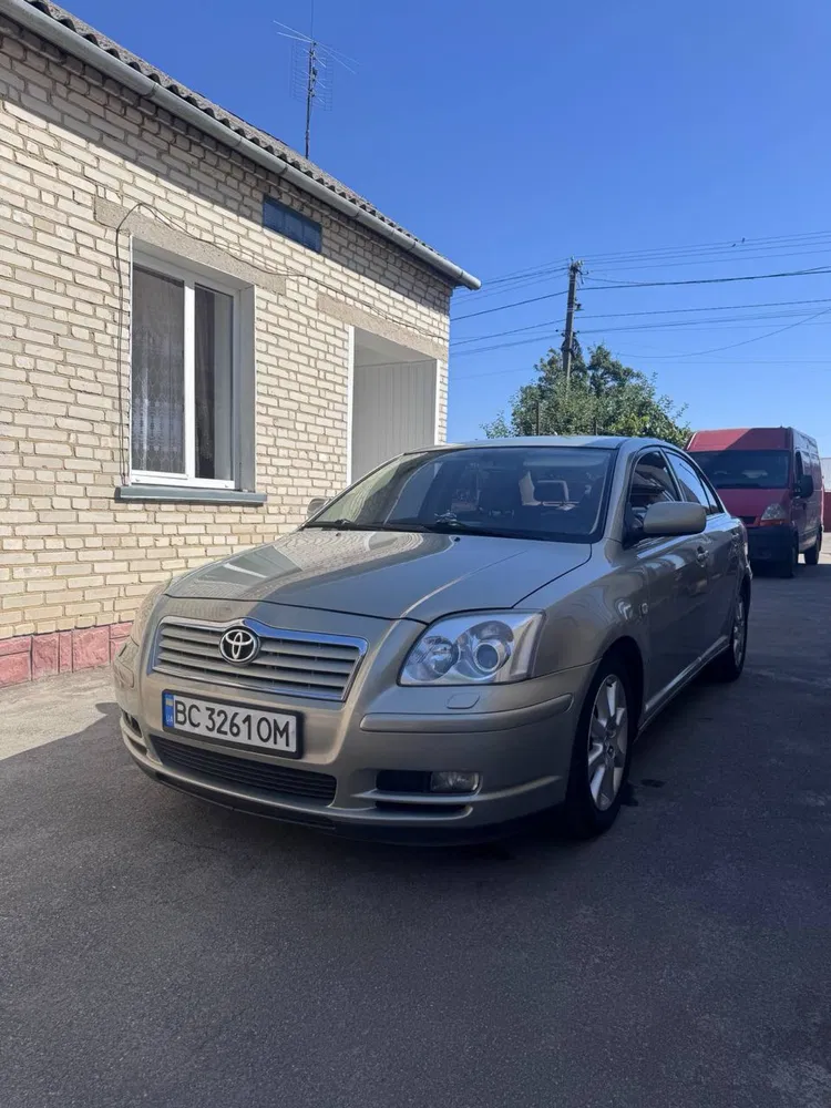 Фото 2006 Toyota Avensis