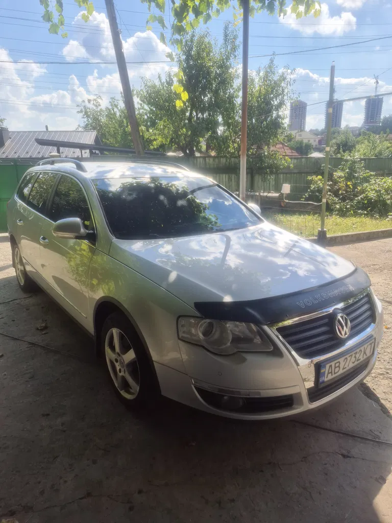 Фото 2008 Volkswagen Passat Hatchback
