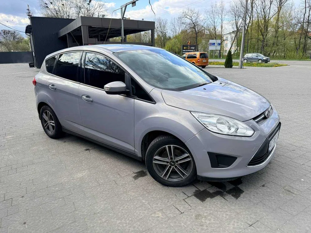 Фото 2013 Ford C-MAX