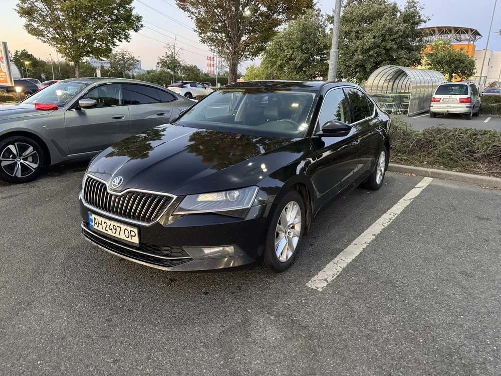 Фото 2017 Skoda Superb