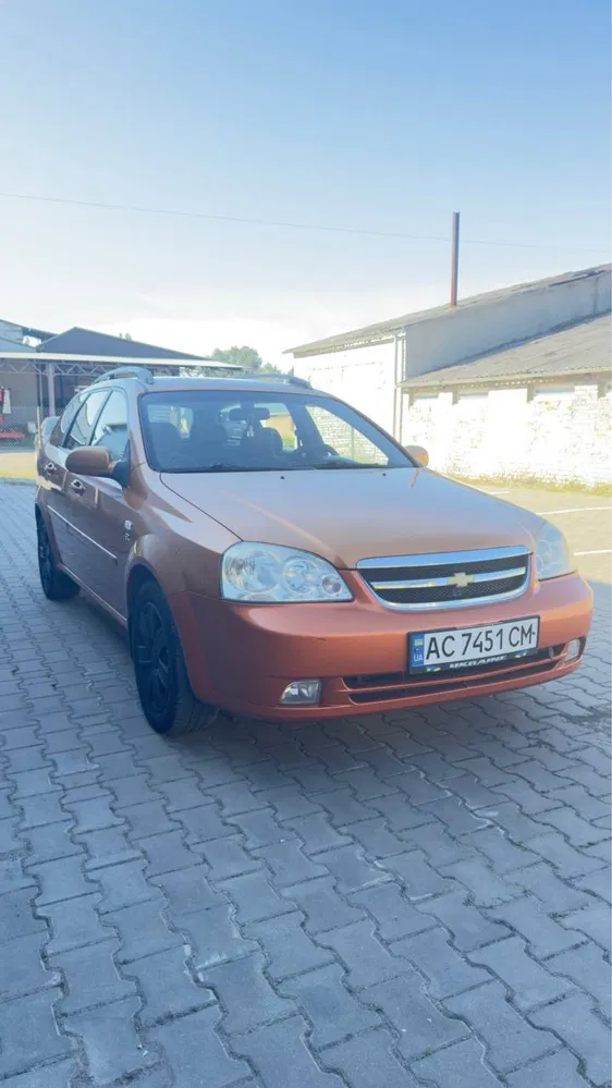 Фото 2005 Chevrolet Nubira