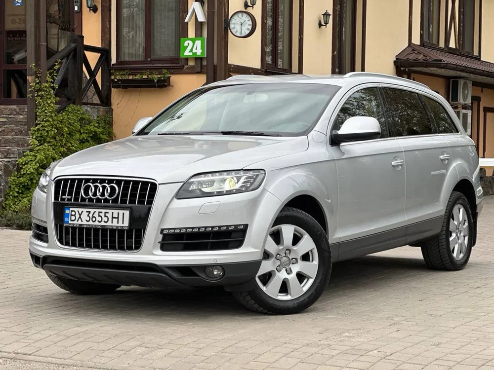 Фото 2012 Audi Q7